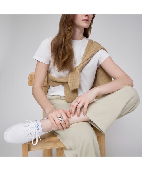 Keds(ケッズ)の「Keds ケッズ チャンピオン キャンバス ホワイト(スニーカー・レディース・ホワイト・23.0cm/23.5cm/24.0cm/24.5cm/25.0cm/22.5cm)」の3枚目の写真
