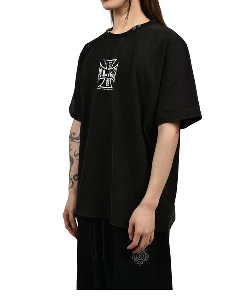 NUBIAN x ALICE MOTO COUTURE SS T-SHIRT (EXCLUSIVE)（Tシャツ