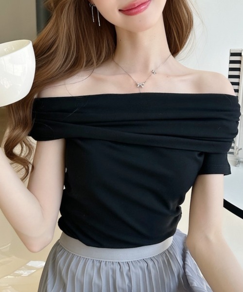 Ada.（エイダ）の「ウエストギャザー ドレープ 折り返しネック オフショルダー トップス（Tシャツ/カットソー・レディース・グレー/ホワイト/ブルー/ブラック・FREE）」の2枚目の写真