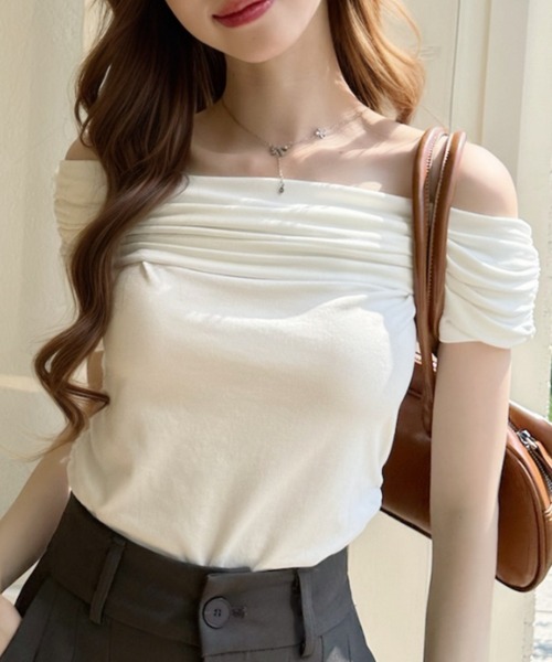 Ada.（エイダ）の「ウエストギャザー ドレープ 折り返しネック オフショルダー トップス（Tシャツ/カットソー・レディース・グレー/ホワイト/ブルー/ブラック・FREE）」の5枚目の写真
