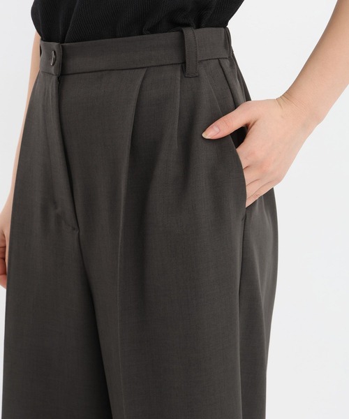 Andemiu（アンデミュウ）の「センタープレスミディパンツ647399（その他パンツ・レディース・チャコールグレー/アイボリー・SMALL/MEDIUM）」の14枚目の写真