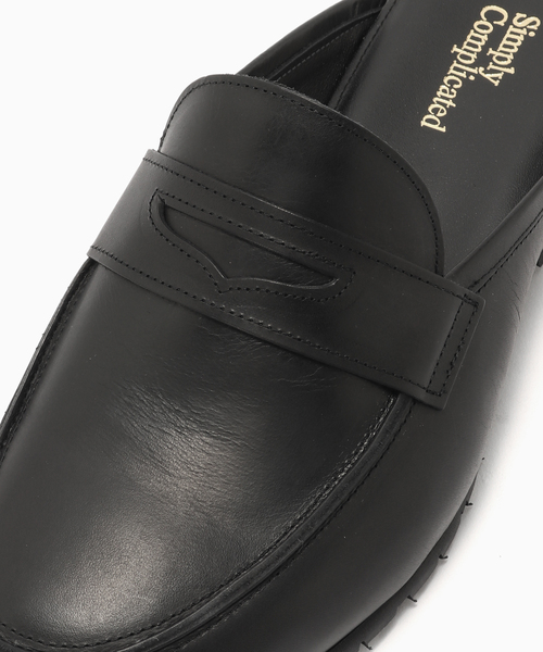 SimplyComplicated(シンプリーコンプリケイテッド)の「SimplyComplicated/シンプリーコンプリケイテッド LOAFER MULE(サンダル・メンズ・ブラック・9/XX-SMALL/100)」の6枚目の写真