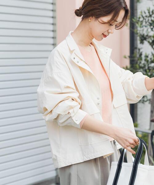 URBAN RESEARCH DOORS(アーバンリサーチドアーズ)の「撥水/防花粉スタンドブルゾン(ブルゾン・レディース・アイボリー/カーキ・FREE)」の4枚目の写真