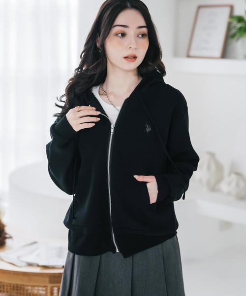 U.S. POLO ASSN.(ユーエスポロアッスン)の「U.S. POLO ASSN. ユーエスポロアッスン W's オーバーサイズワンポイントロゴ刺繍スウェットライクニット短丈長袖パーカー(パーカー・レディース・ネイビー/杢グレー/ブラック・M/L)」の7枚目の写真