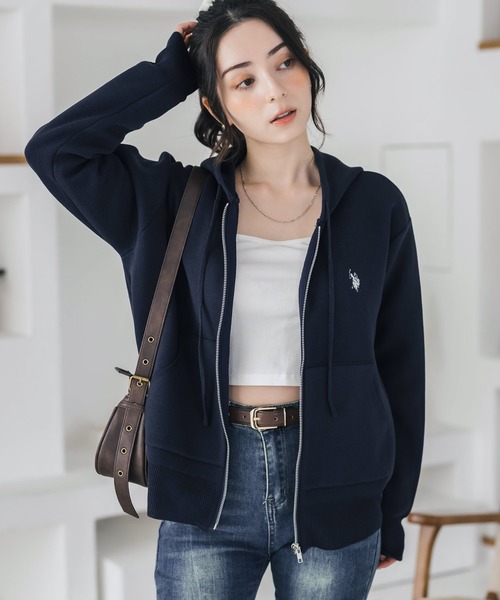 U.S. POLO ASSN.(ユーエスポロアッスン)の「U.S. POLO ASSN. ユーエスポロアッスン W's オーバーサイズワンポイントロゴ刺繍スウェットライクニット短丈長袖パーカー(パーカー・レディース・ネイビー/杢グレー/ブラック・M/L)」の21枚目の写真