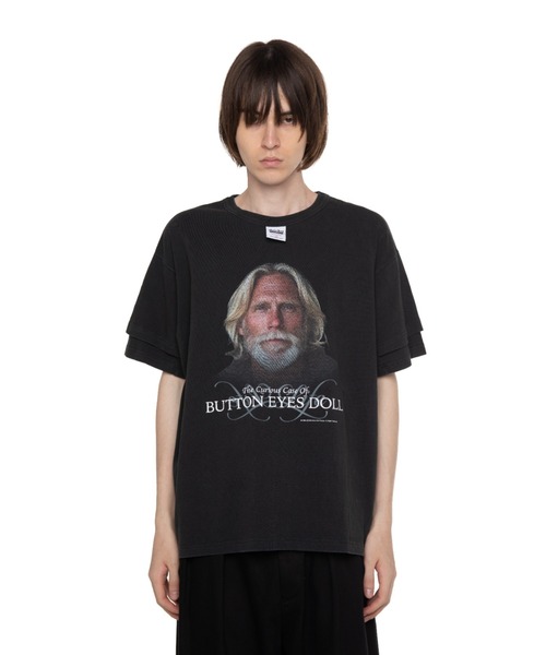 DAIRIKU(ダイリク)の「BUTTON EYE DOLL H-S Tag Tee(Tシャツ/カットソー・メンズ・ブラック・M/L)」の5枚目の写真