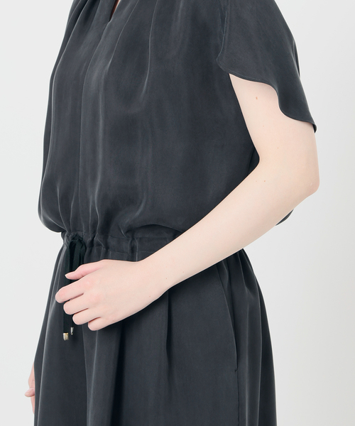 IENA（イエナ）の「《接触冷感/手洗い可》キュプラオーバーフレンチオールインワン（つなぎ/オールインワン・レディース・ブラウン/ブラック系その他・38/36）」の17枚目の写真