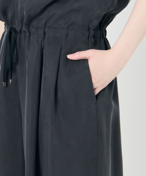 IENA（イエナ）の「《接触冷感/手洗い可》キュプラオーバーフレンチオールインワン（つなぎ/オールインワン・レディース・ブラウン/ブラック系その他・38/36）」の19枚目の写真