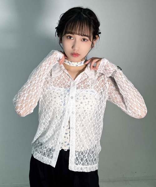 AS KNOW AS plus(アズノゥアズプラス)の「〇レースデザイン すらり見えシャツ(シャツ/ブラウス・レディース・ブラック/アイボリー・FREE)」の2枚目の写真
