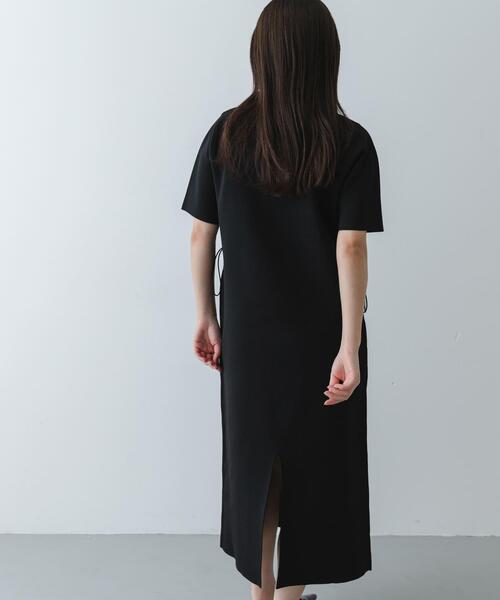 SENSE OF PLACE by URBAN RESEARCH(センスオブプレイスバイアーバンリサーチ)の「『洗濯可』フォルムニットワンピース(ワンピース・レディース・アイボリー/ブラック/ブラウン・S/ONE)」の8枚目の写真