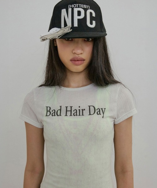 SCULPTOR(スカルプター)の「Bad Hair Day Baby Tee(Tシャツ/カットソー・レディース・ホワイト/ピンク/ブラウン・MEDIUM/SMALL/LARGE/X-SMALL)」の4枚目の写真