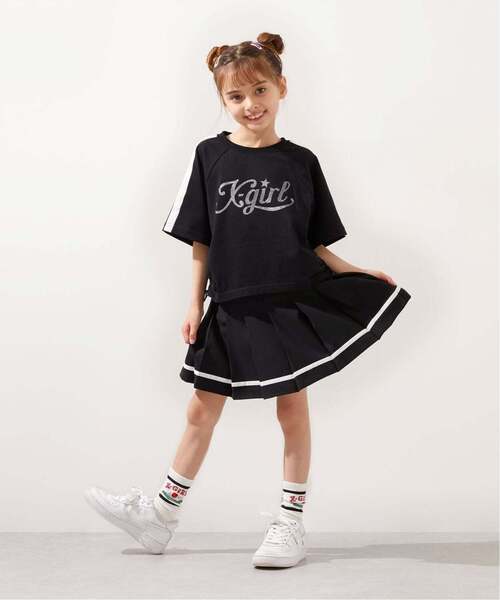 X-girl Stages(エックスガールステージス)の「ラメロゴ半袖Tシャツ+ラインプリーツスカート セット(セットアップ・キッズ・ブラック/ピンク・110cm/140cm/130cm/100cm/90cm/120cm)」の1枚目の写真