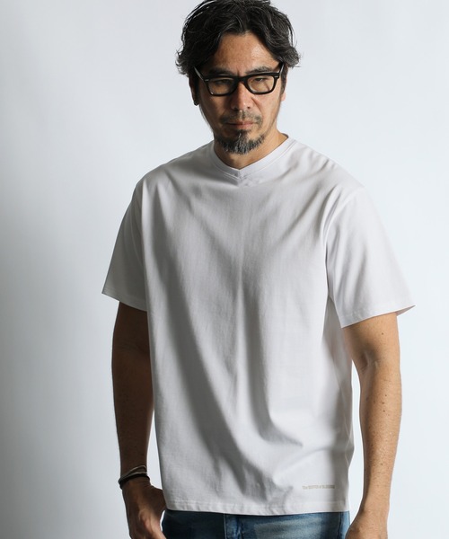 The DUFFER of ST.GEORGE(ザダファーオブセントジョージ)の「SILICON BIO SHALLOW V NECK S/SL TEE:シリコンバイオ加工 シルキータッチ 浅Vネック Tシャツ(Tシャツ/カットソー・メンズ・チャコールグレー/ブラック/ホワイト・MEDIUM/SMALL/X-LARGE/LARGE)」の4枚目の写真
