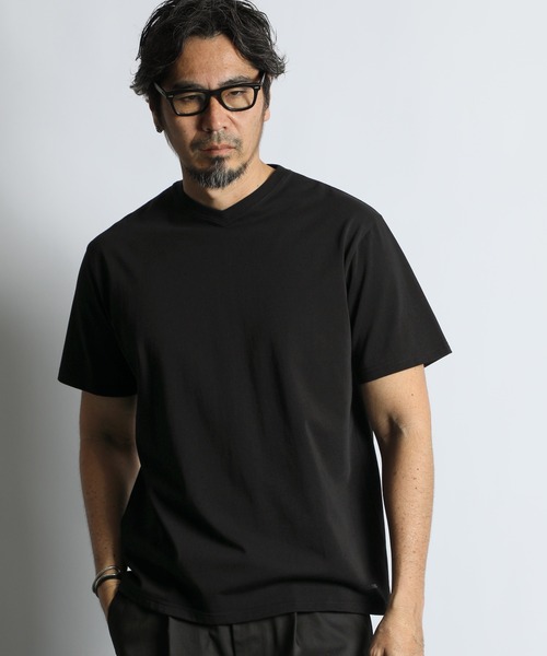 The DUFFER of ST.GEORGE(ザダファーオブセントジョージ)の「SILICON BIO SHALLOW V NECK S/SL TEE:シリコンバイオ加工 シルキータッチ 浅Vネック Tシャツ(Tシャツ/カットソー・メンズ・チャコールグレー/ブラック/ホワイト・MEDIUM/SMALL/X-LARGE/LARGE)」の6枚目の写真