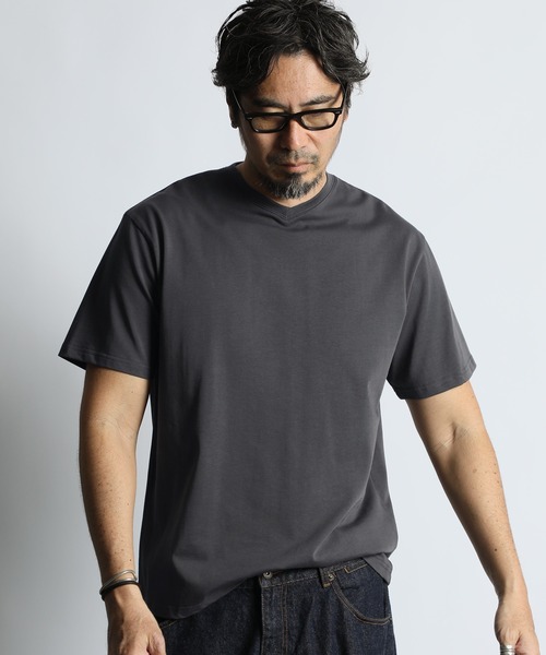 The DUFFER of ST.GEORGE(ザダファーオブセントジョージ)の「SILICON BIO SHALLOW V NECK S/SL TEE:シリコンバイオ加工 シルキータッチ 浅Vネック Tシャツ(Tシャツ/カットソー・メンズ・チャコールグレー/ブラック/ホワイト・MEDIUM/SMALL/X-LARGE/LARGE)」の8枚目の写真