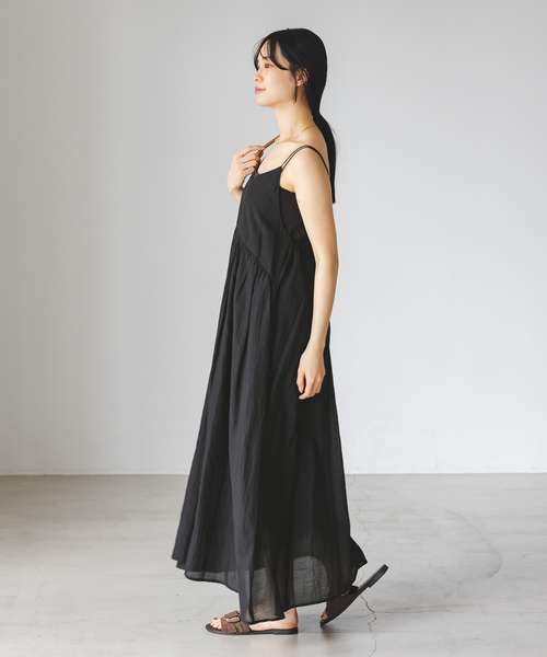 normment(ノーメント)の「【洗える】normment/ノーメント COTTON RAYON CAMI DRESS(ワンピース・レディース・カーキ/ブラック・FREE)」の20枚目の写真
