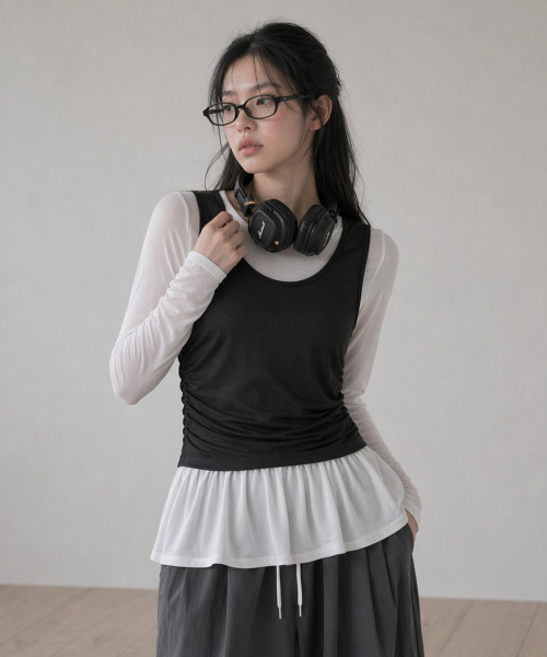 VIVID LADY(ビビッドレディー)の「ウエストシャーリング タンクトップ ノースリーブトップス(タンクトップ・レディース・グレー/ブラック/アイボリー・FREE)」の5枚目の写真