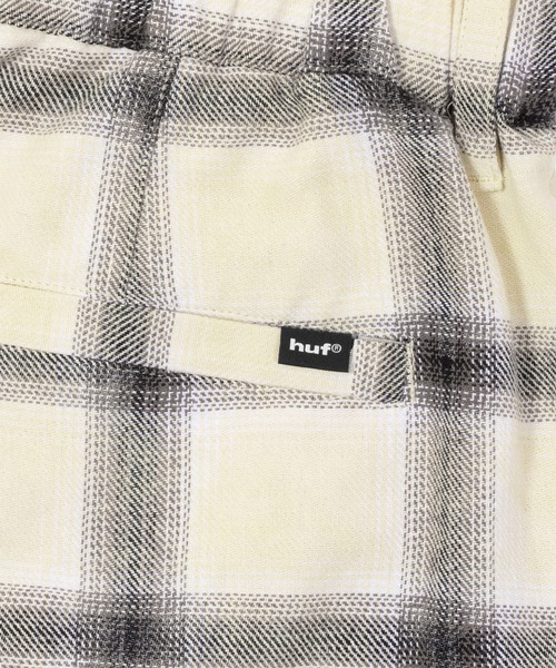 HUF(ハフ)の「MISTY PLAID SHORT(その他パンツ・メンズ・ネイビー/ベージュ・M/L/XL/S)」の8枚目の写真