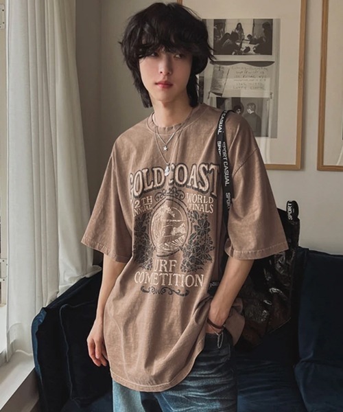 NOWLE(ノウル)の「【NOWLE】ピグメント加工 ヴィンテージライク サーフグラフィック 半袖 Tシャツ / プリント Tシャツ(Tシャツ/カットソー・メンズ・ブラウン・SMALL/MEDIUM/LARGE)」の2枚目の写真