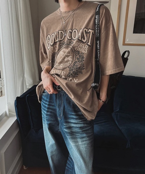 NOWLE(ノウル)の「【NOWLE】ピグメント加工 ヴィンテージライク サーフグラフィック 半袖 Tシャツ / プリント Tシャツ(Tシャツ/カットソー・メンズ・ブラウン・SMALL/MEDIUM/LARGE)」の4枚目の写真