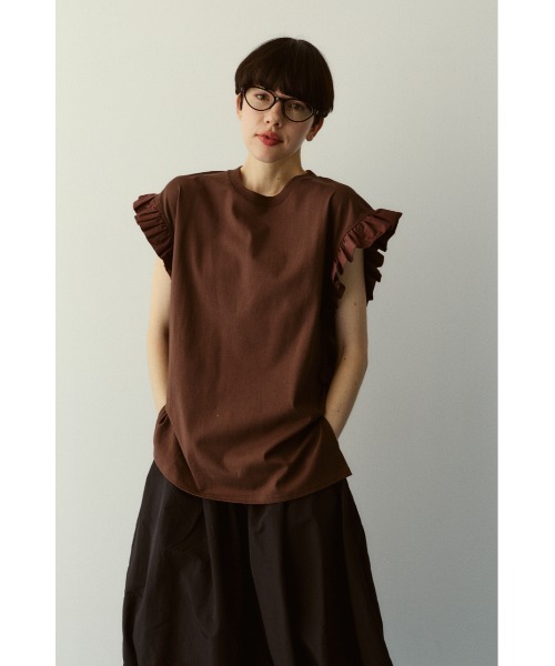 HeRIN.CYE(ヘリンドットサイ)の「Point frill box tops(Tシャツ/カットソー・レディース・ブラウン/ホワイト/ブラック・FREE)」の3枚目の写真
