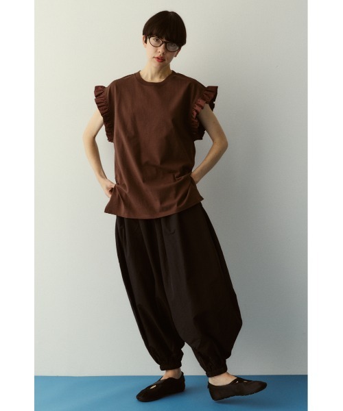 HeRIN.CYE(ヘリンドットサイ)の「Point frill box tops(Tシャツ/カットソー・レディース・ブラウン/ホワイト/ブラック・FREE)」の8枚目の写真