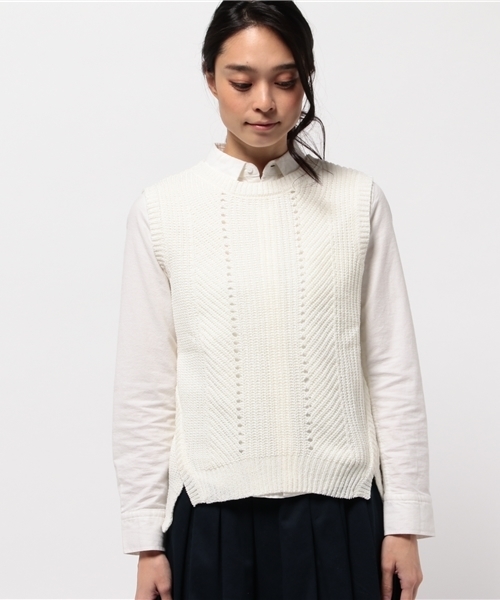 ikka（イッカ）の「5G畦アイレットベスト（ベスト・レディース・ネイビー/ベージュ/オフホワイト・FREE）」の4枚目の写真