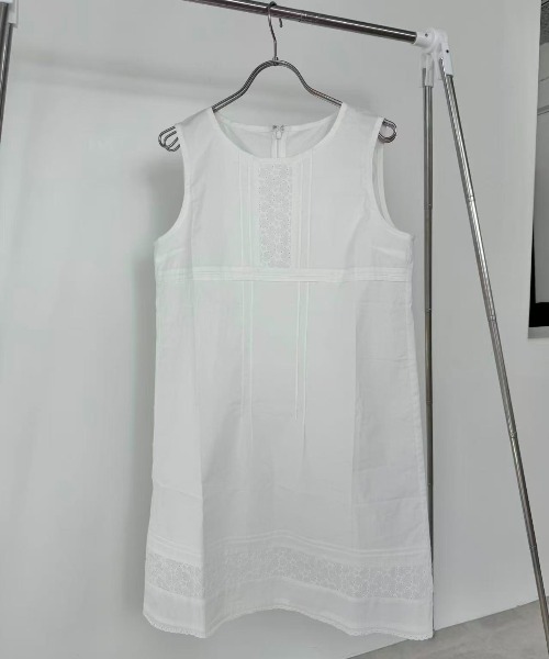 hugi（ハギ）の「COTTON STAR LACE DRESS / コットンスターレースドレス（ワンピース・レディース・ホワイト・FREE）」の5枚目の写真