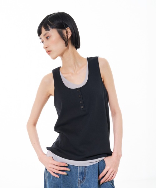 NOMINE(ノミネ)の「ドッキングレイヤード ヘンリーネック タンクトップ(タンクトップ・レディース・チャコールグレー/ブラック/グレー・フリー)」の8枚目の写真