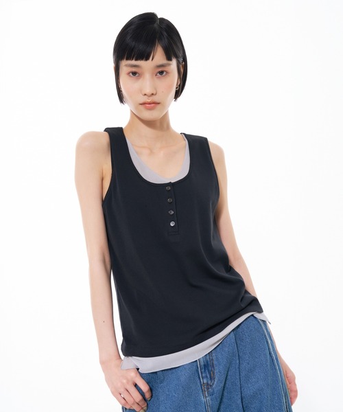 NOMINE(ノミネ)の「ドッキングレイヤード ヘンリーネック タンクトップ(タンクトップ・レディース・チャコールグレー/ブラック/グレー・フリー)」の7枚目の写真