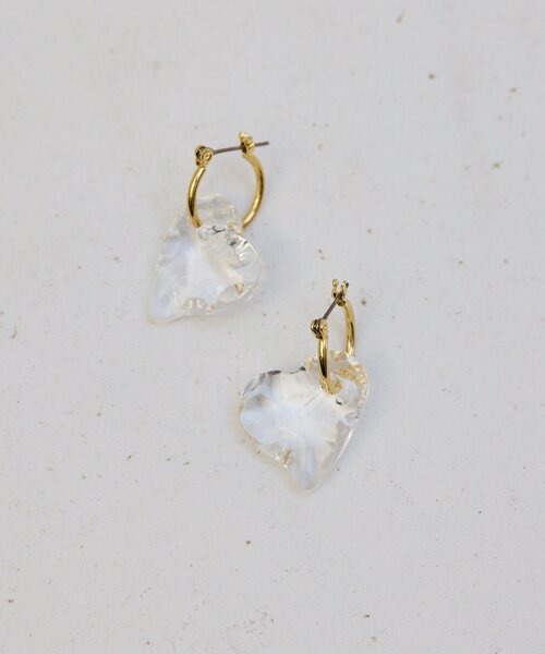 ear PAPILLONNER(イアパピヨネ)の「《チタンポスト》クリアハートピアス(ピアス(両耳用)・レディース・シルバー/ゴールド・FREE)」の9枚目の写真