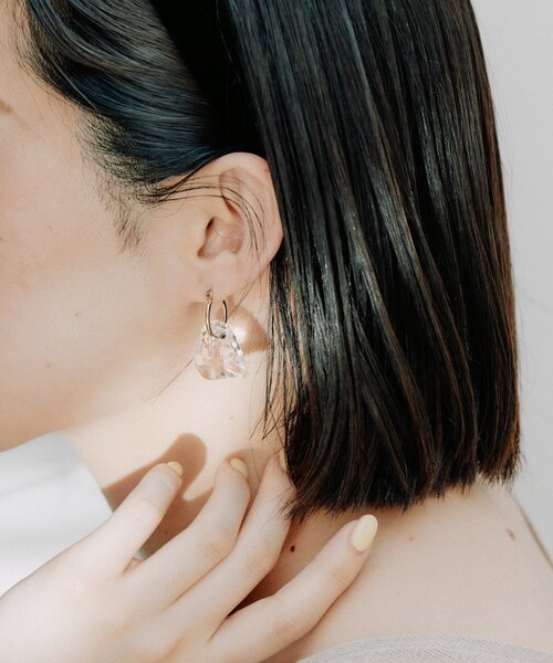 ear PAPILLONNER(イアパピヨネ)の「《チタンポスト》クリアハートピアス(ピアス(両耳用)・レディース・シルバー/ゴールド・FREE)」の14枚目の写真