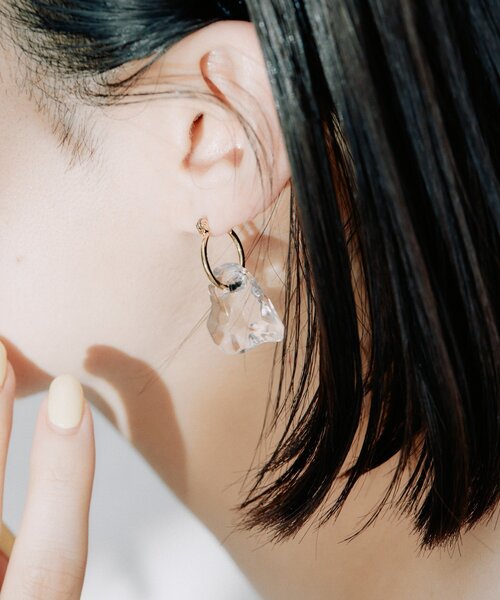 ear PAPILLONNER(イアパピヨネ)の「《チタンポスト》クリアハートピアス(ピアス(両耳用)・レディース・シルバー/ゴールド・FREE)」の15枚目の写真