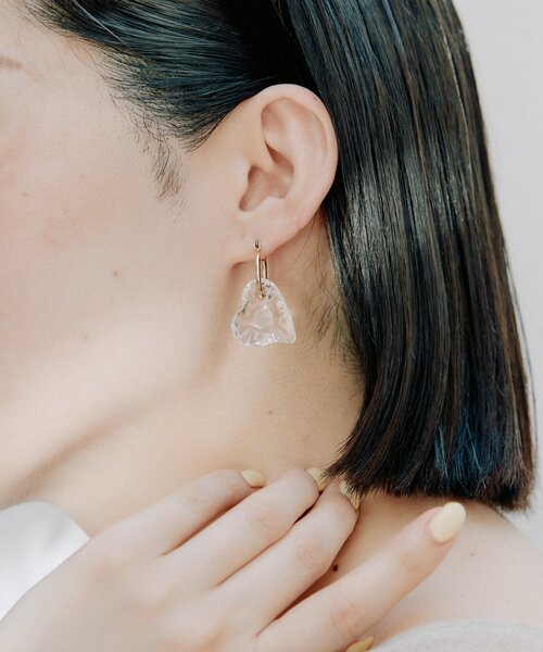 ear PAPILLONNER(イアパピヨネ)の「《チタンポスト》クリアハートピアス(ピアス(両耳用)・レディース・シルバー/ゴールド・FREE)」の16枚目の写真