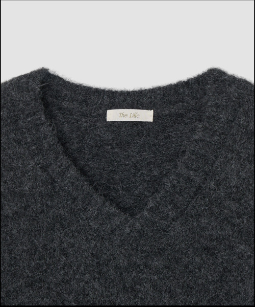 THE LILLE(ザ リル)の「Nia Hairy V Knit_Charcoal(ニット/セーター・レディース・その他・FREE)」の4枚目の写真