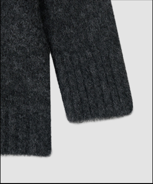 THE LILLE(ザ リル)の「Nia Hairy V Knit_Charcoal(ニット/セーター・レディース・その他・FREE)」の5枚目の写真