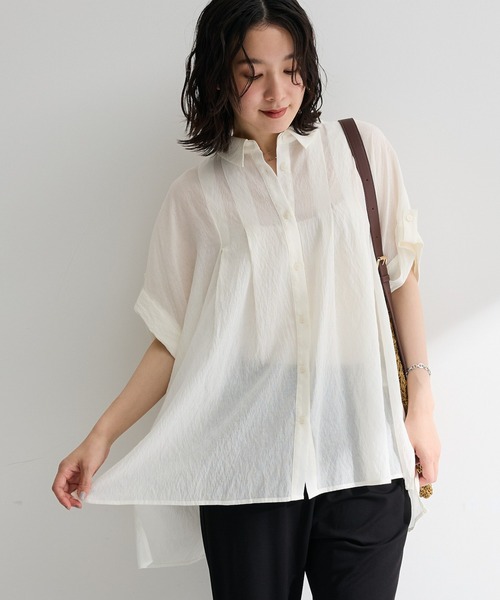 Green Parks(グリーンパークス)の「タック入りオーバーサイズシャツ(シャツ/ブラウス・レディース・ブラック/レッド/サックスブルー/オフホワイト・FREE)」の2枚目の写真
