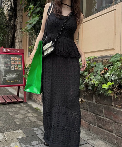 WILLFULLY(ウィルフリー)の「multi pattern jacquard fringe knit OP(ワンピース・レディース・ナチュラル/ブラック・FREE)」の1枚目の写真