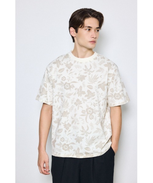 AZUL by moussy（アズールバイマウジー）の「総柄プリントトップス（Tシャツ/カットソー・メンズ・ブラック系その他/ホワイト系その他・MEDIUM/LARGE）」の20枚目の写真