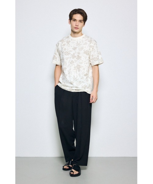 AZUL by moussy（アズールバイマウジー）の「総柄プリントトップス（Tシャツ/カットソー・メンズ・ブラック系その他/ホワイト系その他・MEDIUM/LARGE）」の15枚目の写真