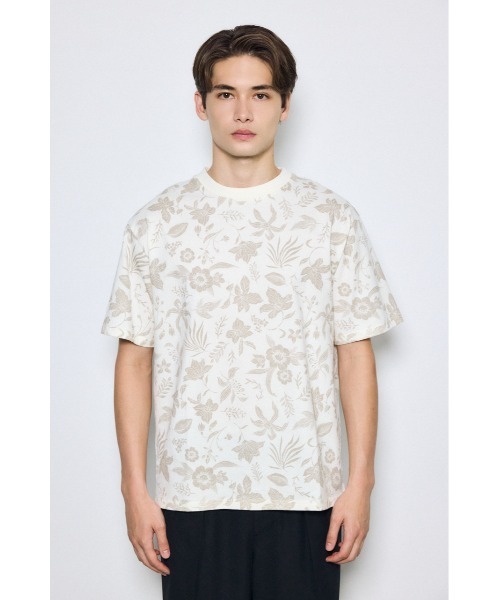 AZUL by moussy（アズールバイマウジー）の「総柄プリントトップス（Tシャツ/カットソー・メンズ・ブラック系その他/ホワイト系その他・MEDIUM/LARGE）」の16枚目の写真