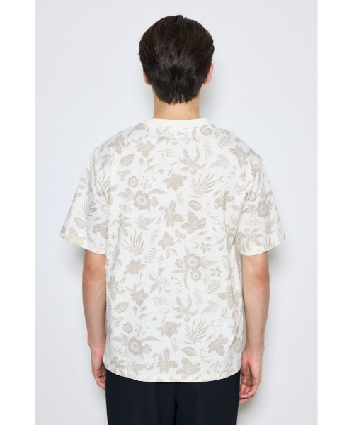 AZUL by moussy（アズールバイマウジー）の「総柄プリントトップス（Tシャツ/カットソー・メンズ・ブラック系その他/ホワイト系その他・MEDIUM/LARGE）」の18枚目の写真
