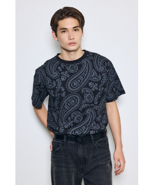 AZUL by moussy（アズールバイマウジー）の「総柄プリントトップス（Tシャツ/カットソー・メンズ・ブラック系その他/ホワイト系その他・MEDIUM/LARGE）」の10枚目の写真