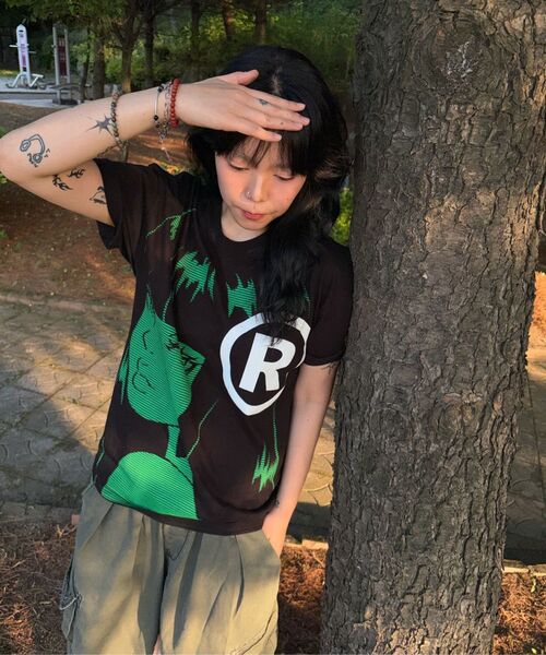 LAUGHER(ラファー)の「レイTシャツ - ブラック(Tシャツ/カットソー・レディース・その他・LARGE/MEDIUM/X-LARGE)」の19枚目の写真