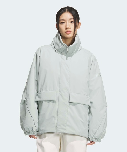 adidas(アディダス)の「STADIUM CHROME パッド ミッド JK ジャケット / アディダス adidas(ダウンジャケット/コート・レディース・グレー・XX-LARGE/LARGE/MEDIUM/SMALL/X-LARGE/X-SMALL)」の1枚目の写真