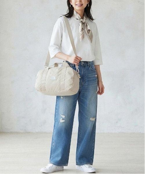 THE NORTH FACE(ザノースフェイス)の「【THE NORTH FACE/ザノースフェイス】HERITAGE CARGO M LIGHT ボストンバッグ 2WAY ショルダーバッグ ダッフルバッグ 軽量 トラベルバッグ ユニセックス(ボストンバッグ・レディース・ブラック/グレイッシュベージュ/サンドベージュ/サックスブルー/カーキ・ONE SIZE)」の2枚目の写真