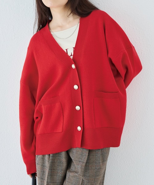 LAVEANGE（ラビアンジェ）の「ダブルニットVネックカーディガン｜ゴールドボタン/ゆったり/体型カバー/大きいサイズ（カーディガン/ボレロ・レディース・レッド/グレー/ブラック・F/3L/4L）」の22枚目の写真