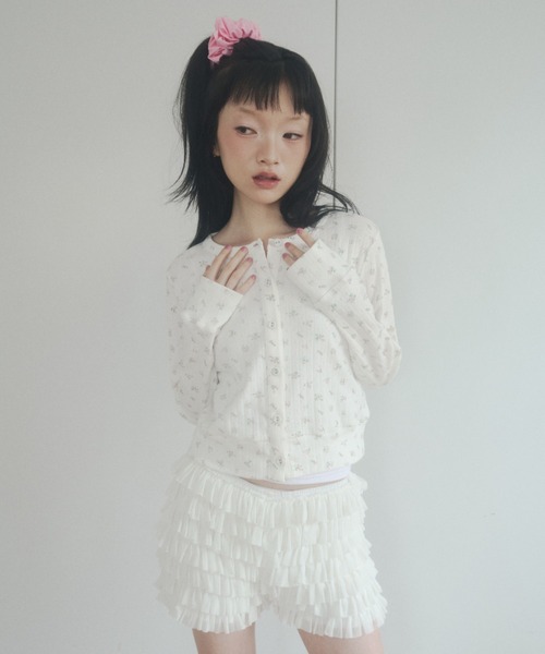 chernyy(チェルニー)の「chernyy eyelet cardigan / アイレットコンパクトカーディガン(カーディガン/ボレロ・レディース・ホワイト/ブラック・SMALL/MEDIUM/LARGE)」の15枚目の写真