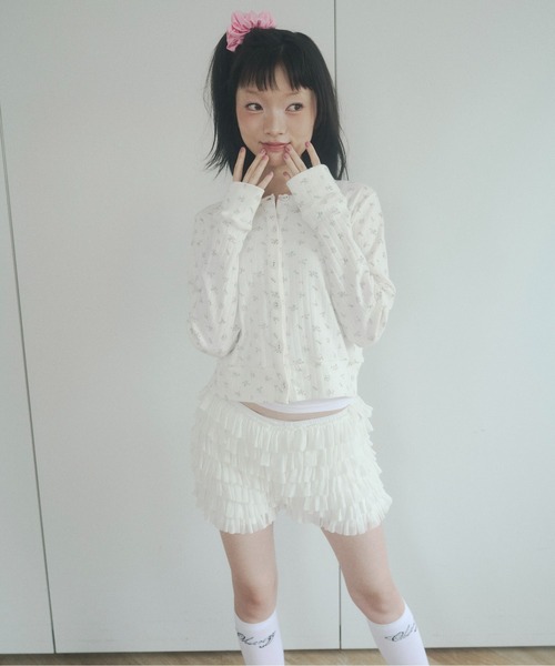 chernyy(チェルニー)の「chernyy eyelet cardigan / アイレットコンパクトカーディガン(カーディガン/ボレロ・レディース・ホワイト/ブラック・SMALL/MEDIUM/LARGE)」の6枚目の写真