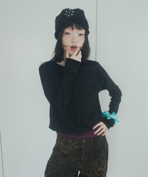 chernyy(チェルニー)の「chernyy eyelet cardigan / アイレットコンパクトカーディガン(カーディガン/ボレロ・レディース・ホワイト/ブラック・SMALL/MEDIUM/LARGE)」の5枚目の写真